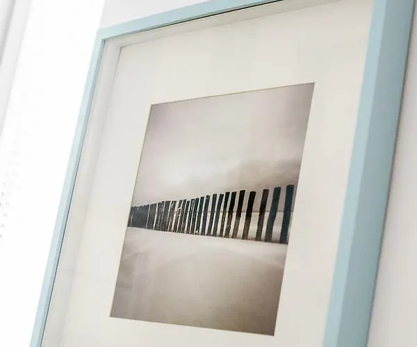 Mini With Balcony Apartment *